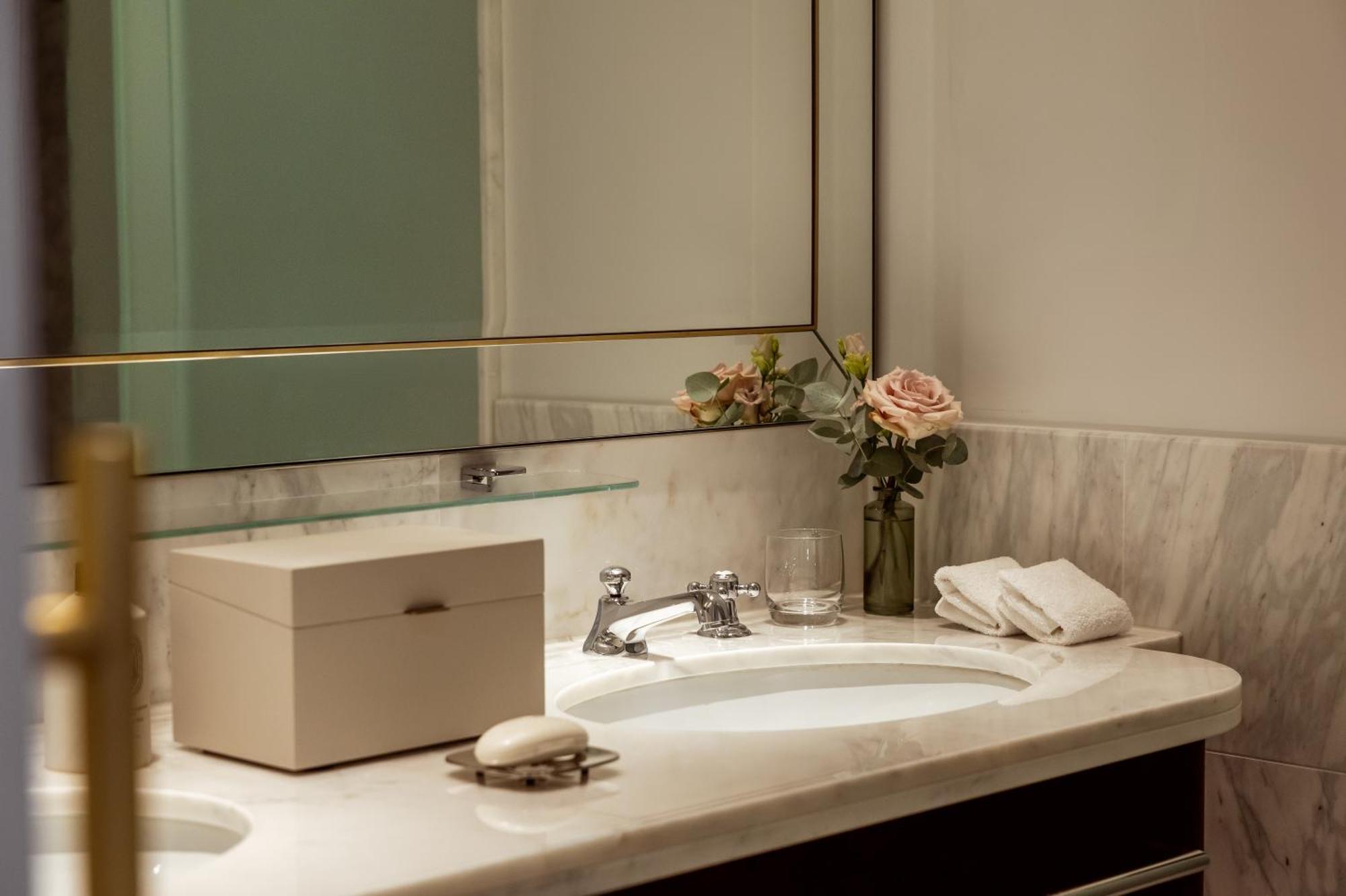 Corinthia Grand Hotel Astoria 브뤼셀 외부 사진